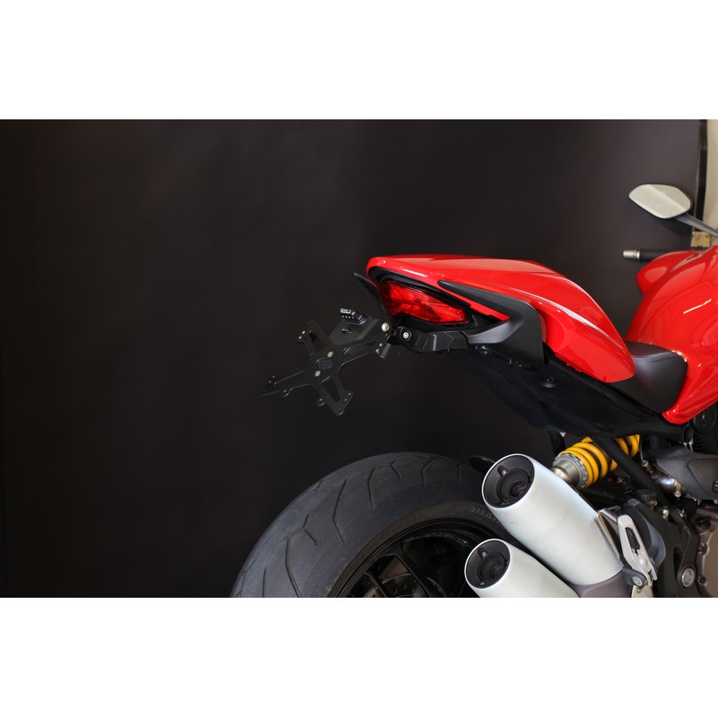 Portamatrículas Ducati Monster 1200 / S Portamatrículas Ducati Monster 1200 / S